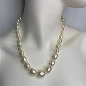 Vintage Faux Pearl Necklace
